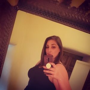 Meet your Posher, Nicole